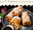 Crispy deep fried Sahuaritos dippers with sauce
